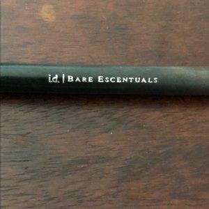 Bare Escentuals Makeup - Soft Focus Eyeshadow Brush Bare Escentuals Makeup - Soft Focus Eyeshadow Brush